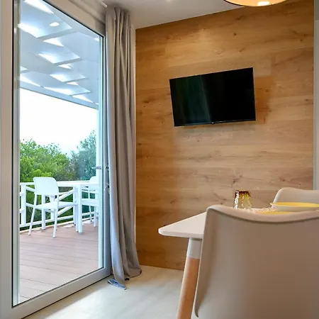 팜스테이 Macchia Piccinna *